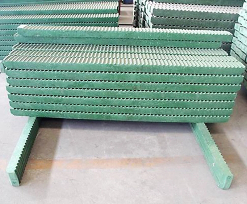 单绳矿井提升机滚筒衬板